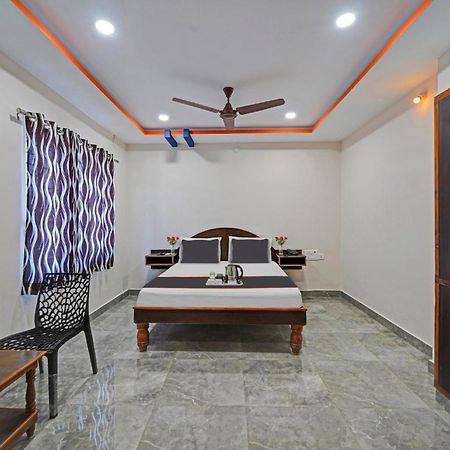 Capital O Lakshmi Residency Hotel Tirupati Bagian luar foto