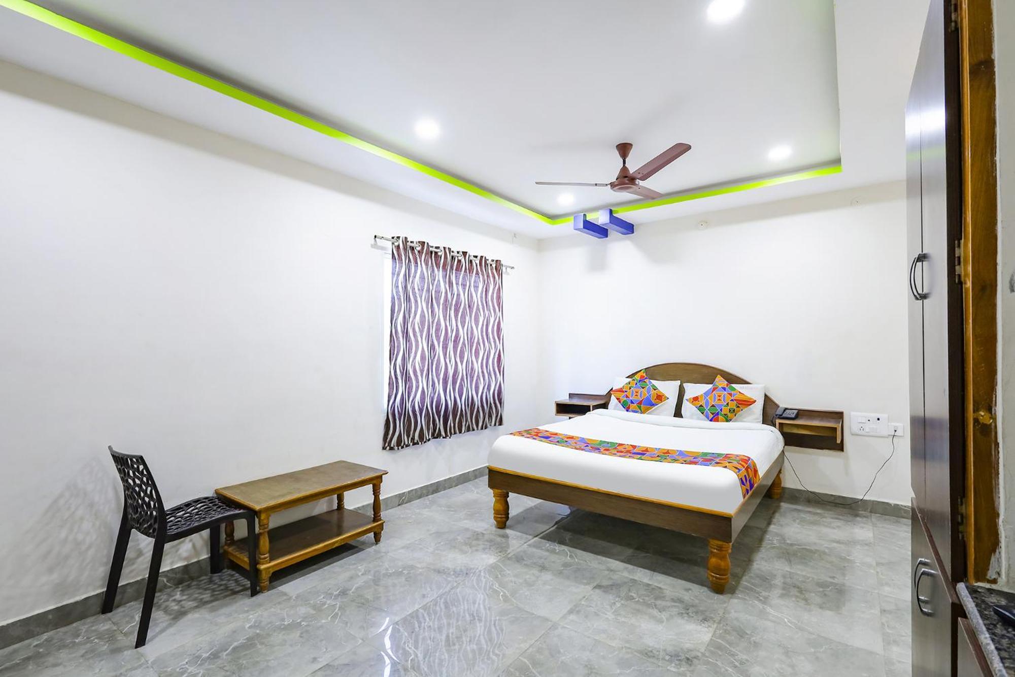 Capital O Lakshmi Residency Hotel Tirupati Bagian luar foto