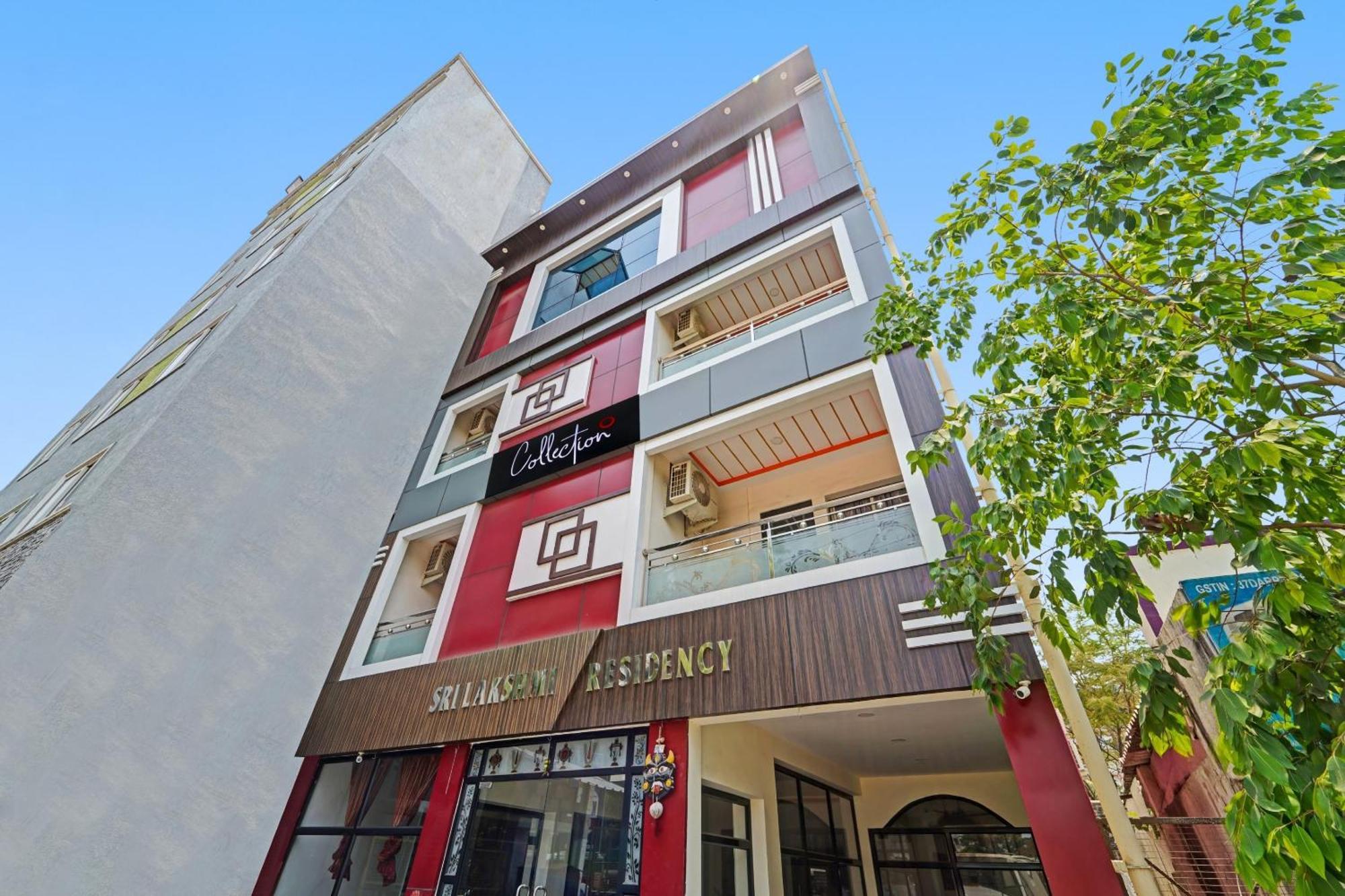 Capital O Lakshmi Residency Hotel Tirupati Bagian luar foto